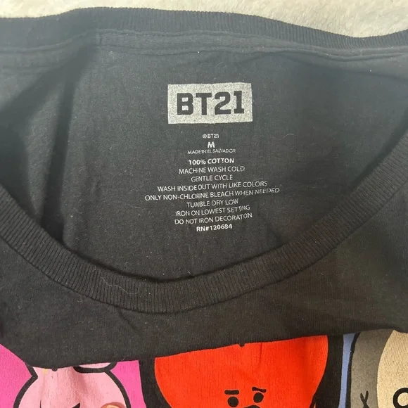 BT21 Black Short Sleeve Tee - Picture 4 of 7